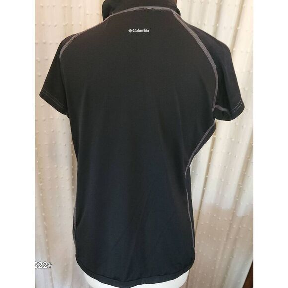 A11  Columbia athletic t-shirt - Picture 7 of 10